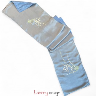 Silk scarf hand-embroidered with weed 25*200 cm
